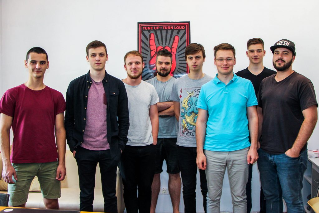  Minect.ai - стартап, который разминирует поля Донбасса
