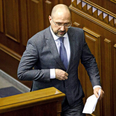 Кабмин Шмыгаля отозвал из Верховной Рады 82 законопроекта Гончарука